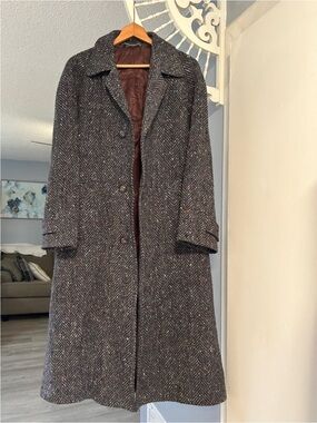 80s Donegal Tweed Men’s Wool Tweed Coat Herringbone Overcoat Made in Ireland
